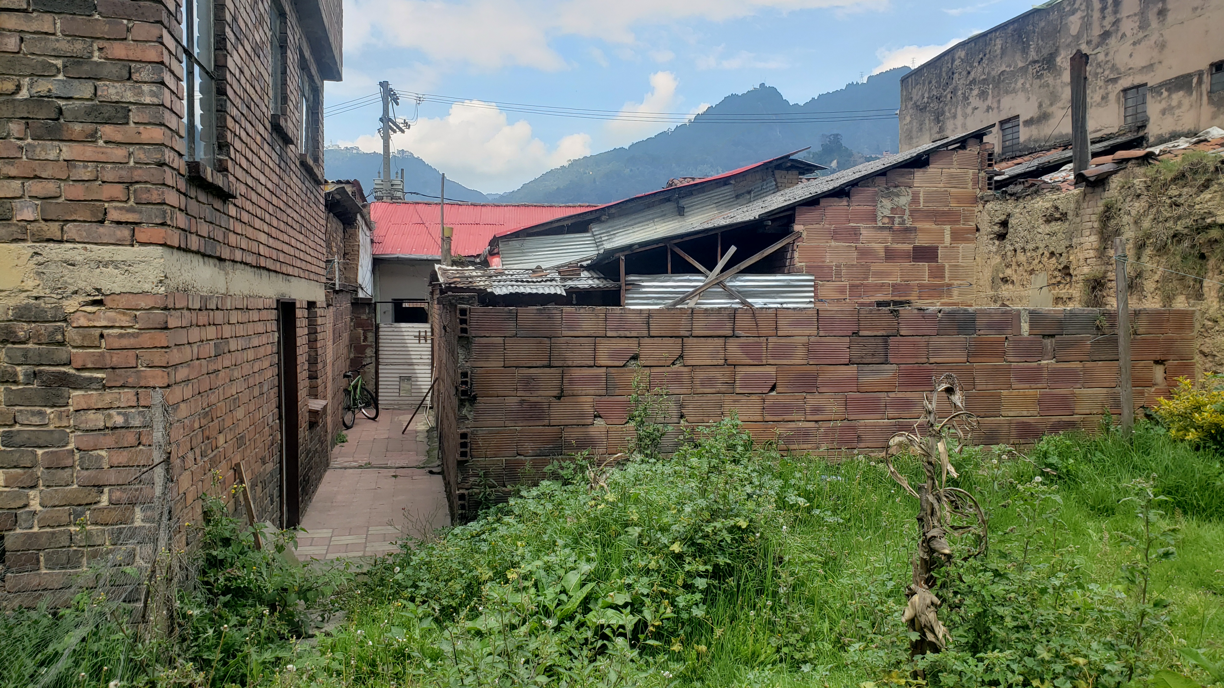 Casa de 3 alcobas en venta en Las Brisas, Bogotá, 279 m² · foto 3 de 22