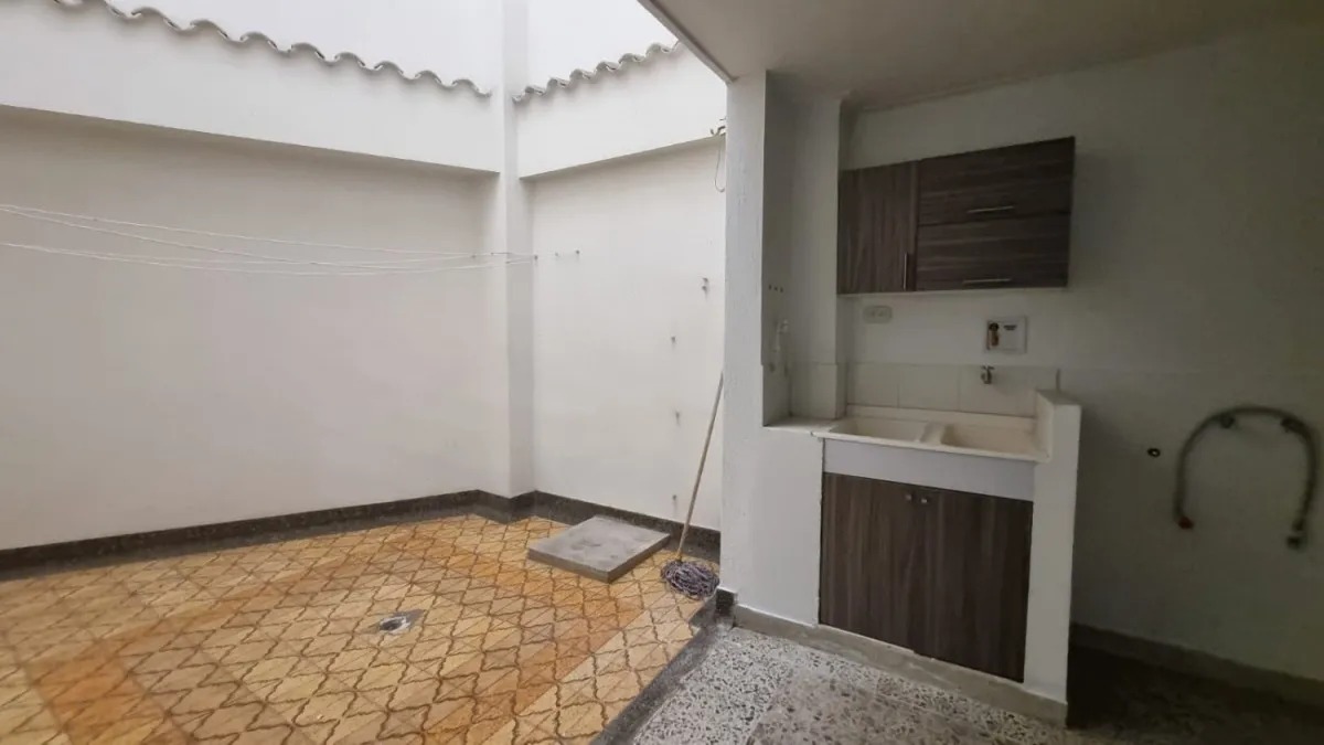 Edificio en venta en Universidad Pontificia Bolivariana, Medellín, 764 m² · foto 5 de 13