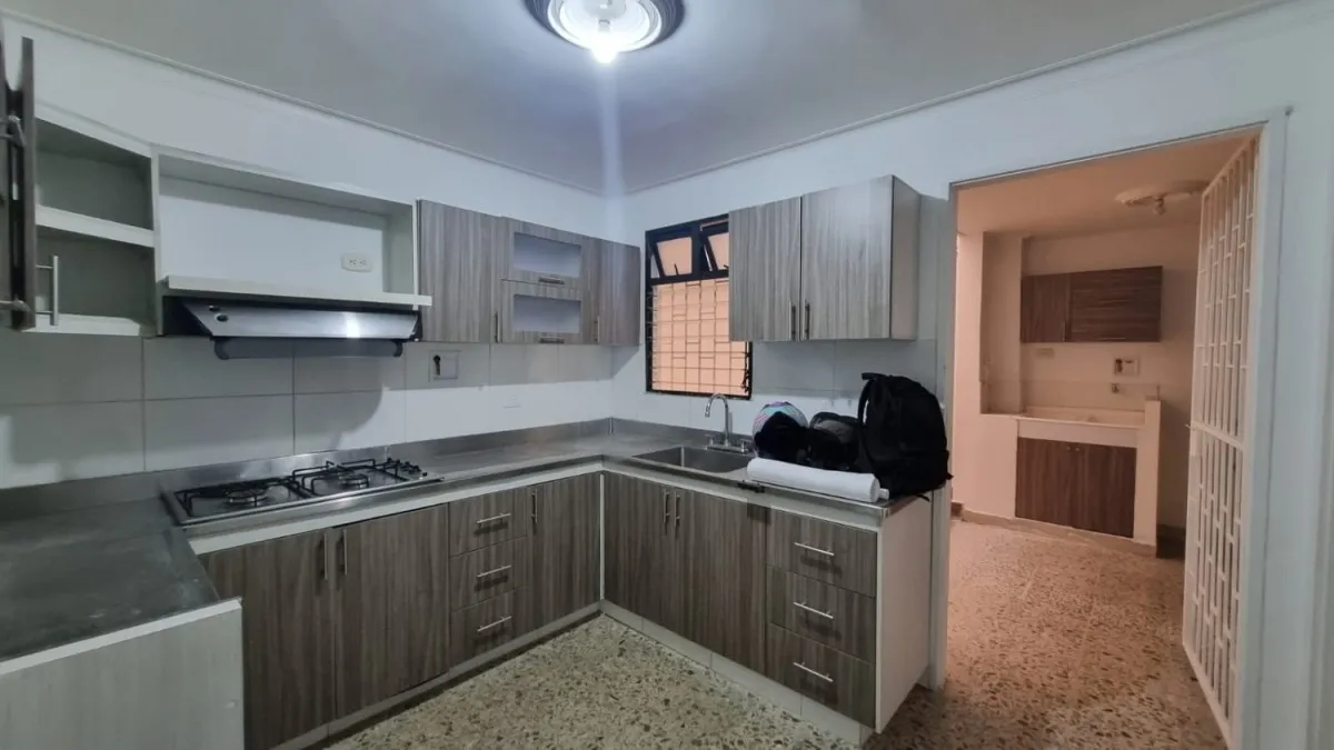 Edificio en venta en Universidad Pontificia Bolivariana, Medellín, 764 m² · foto 9 de 13