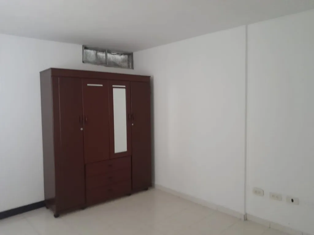Edificio en venta en El Cedro, Cali, 280 m² · foto 11 de 16