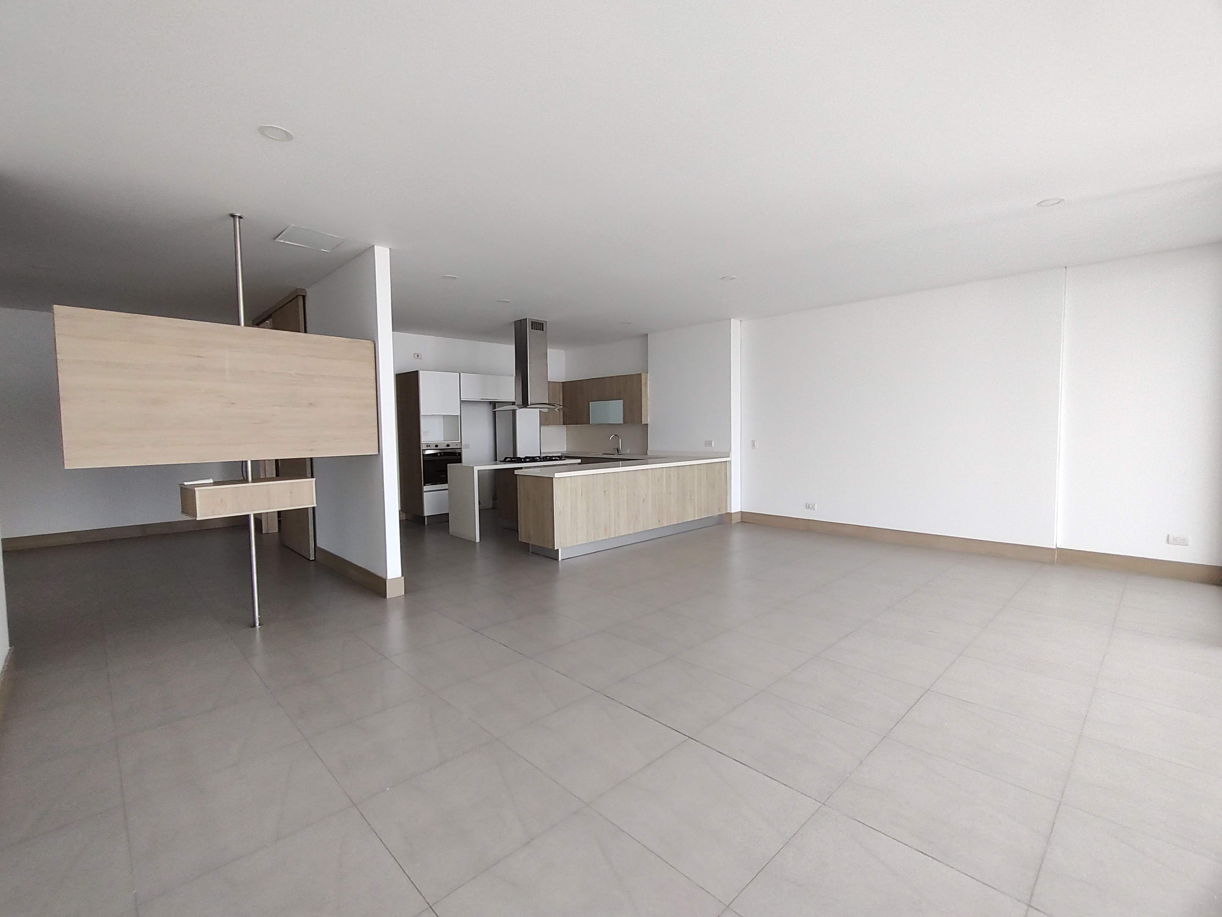 Apartamento de 4 alcobas en venta en Bellavista, Cali, 200 m² · foto 13 de 24