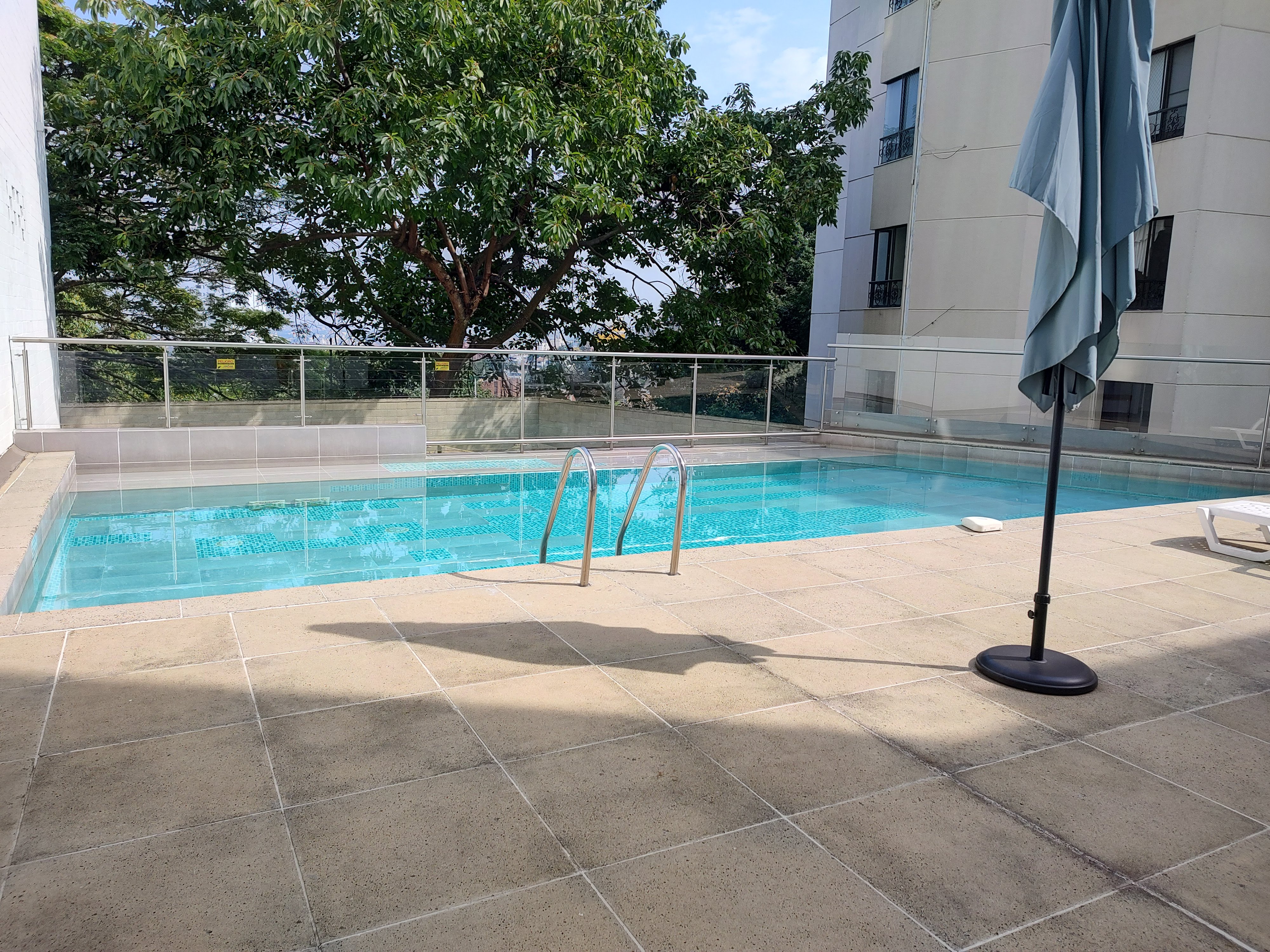 Apartamento de 4 alcobas en venta en Bellavista, Cali, 200 m² · foto 24 de 24