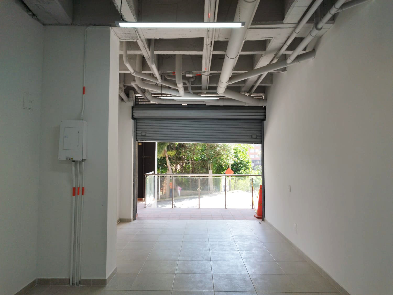 Local en venta en Maria Auxiliadora, Sabaneta, 82 m² · foto 10 de 19