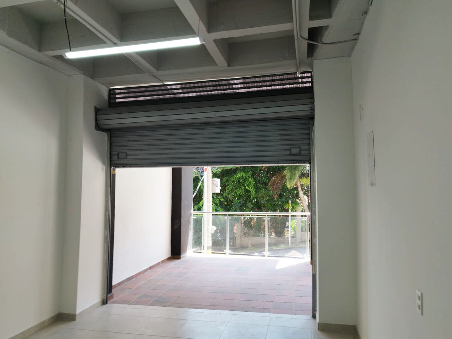 Local en venta en Maria Auxiliadora, Sabaneta, 82 m² · foto 12 de 19