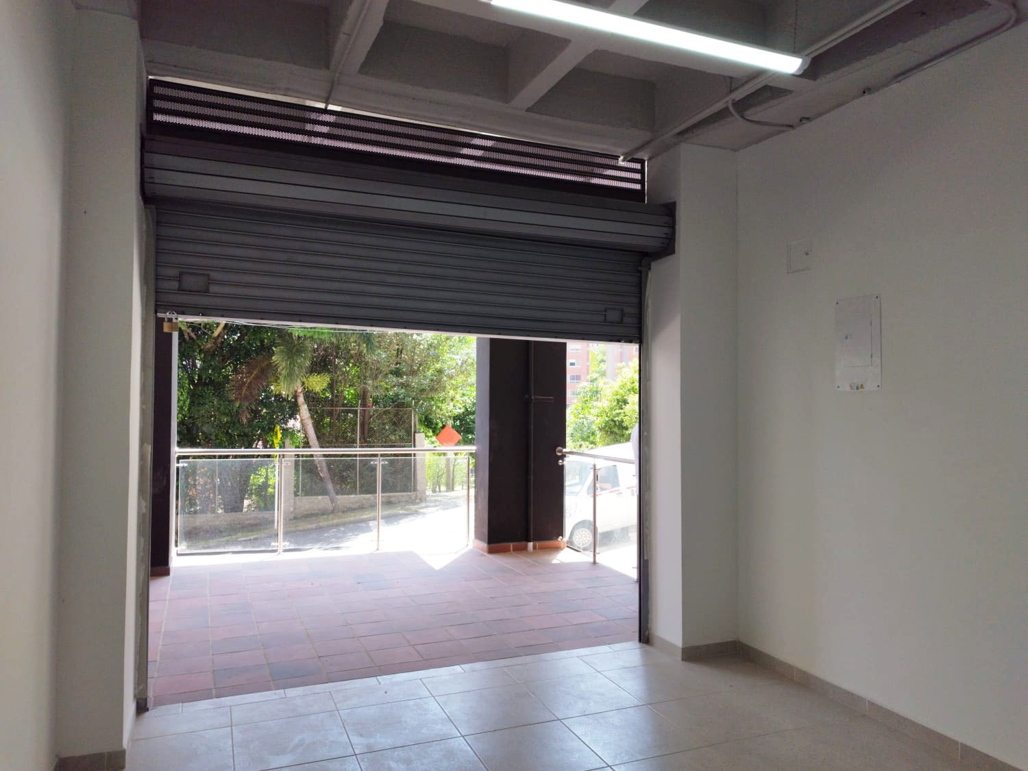 Local en venta en Maria Auxiliadora, Sabaneta, 82 m² · foto 13 de 19