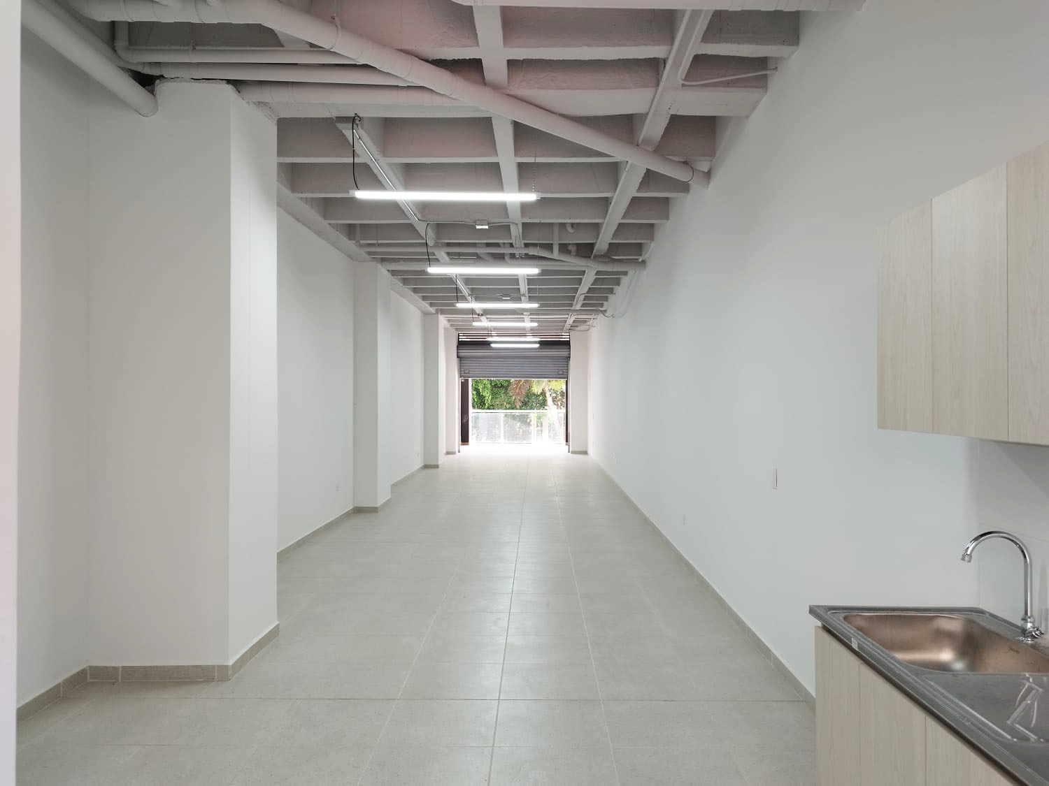 Local en venta en Maria Auxiliadora, Sabaneta, 82 m² · foto 8 de 19