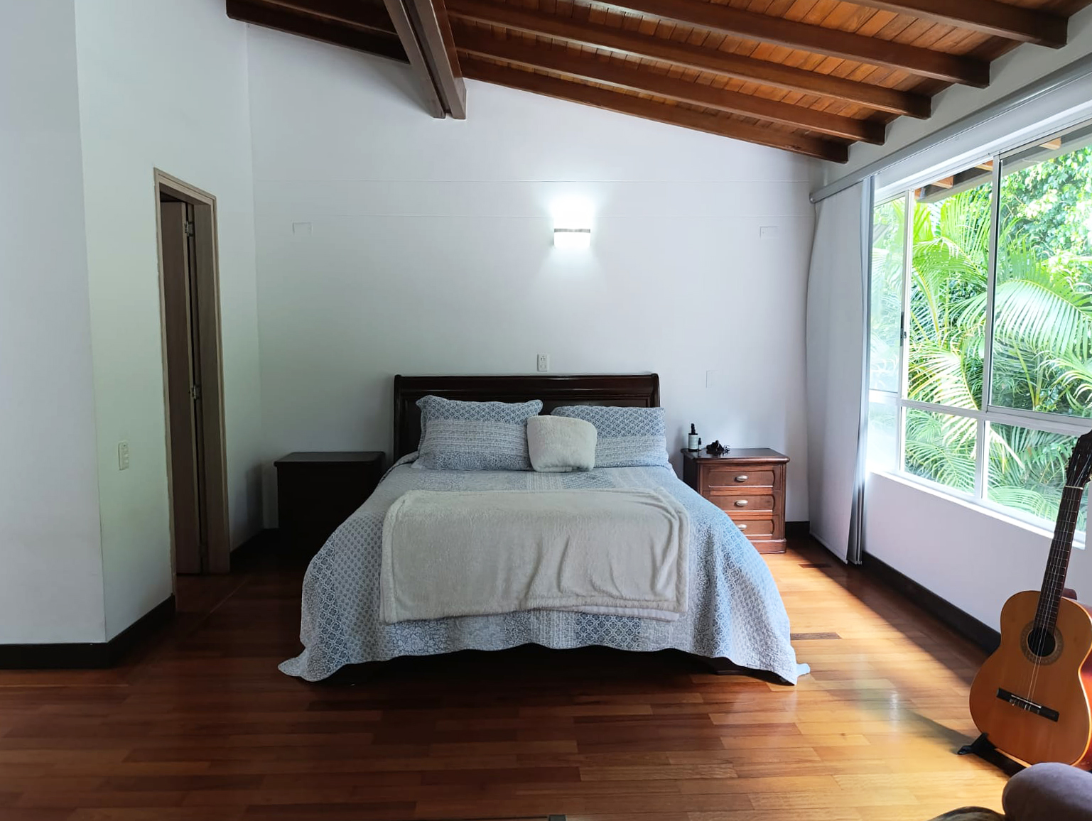 Casa de 3 alcobas en venta en El Tesoro, Medellín, 325 m² · foto 14 de 20