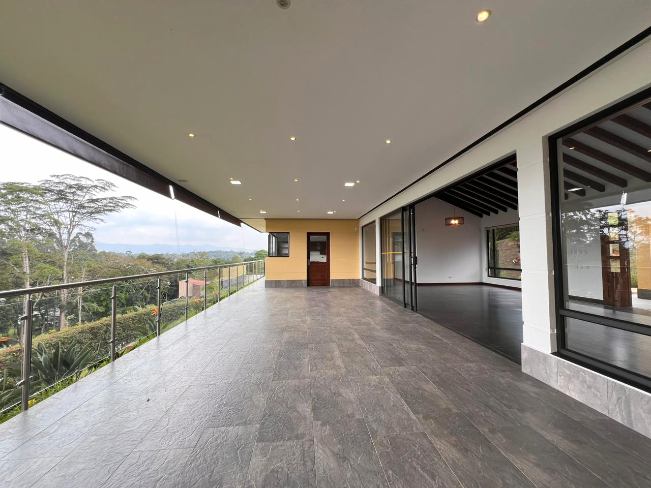 Casa de 3 alcobas en venta en El Porvenir, Rionegro, 362 m² · foto 8 de 19