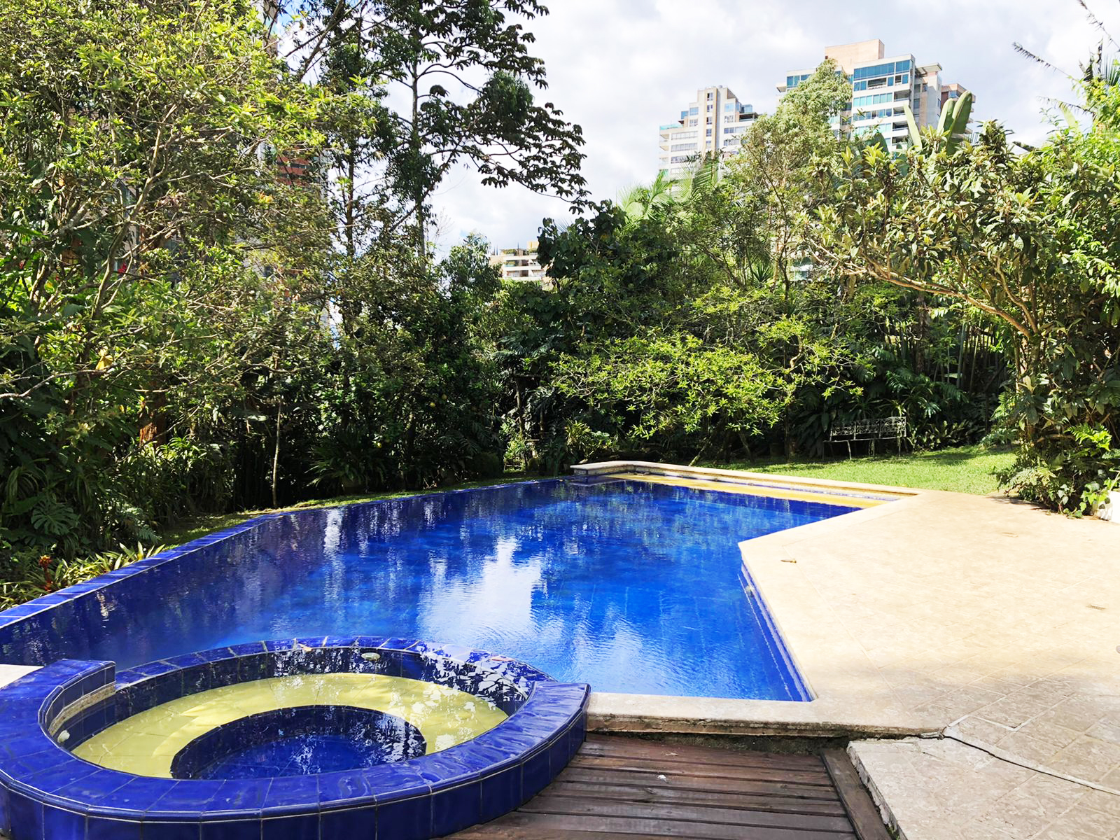 Casa de 3 alcobas en arriendo en Los Balsos No.2, Medellín, 550 m² · foto 18 de 20