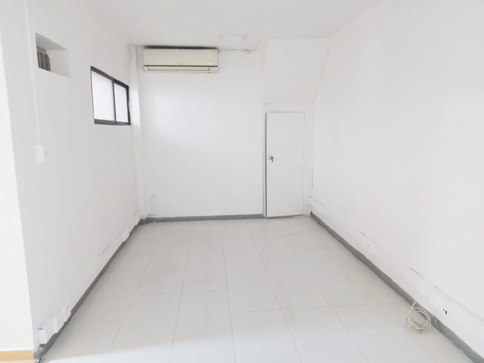 Local en arriendo en Simon Bolivar, Medellín, 189 m² · foto 6 de 20
