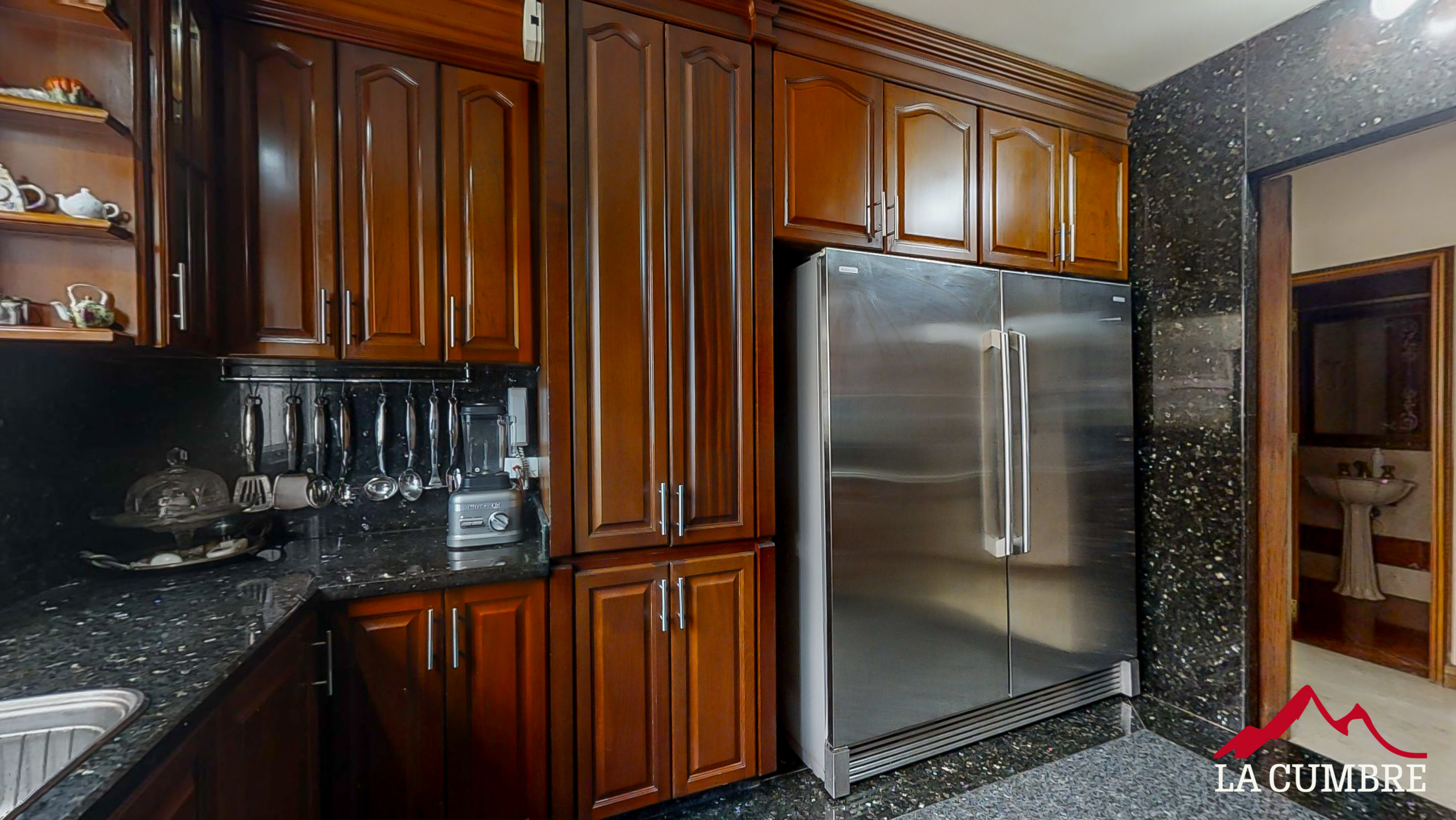 Casa en venta en El Poblado, Medellín 4