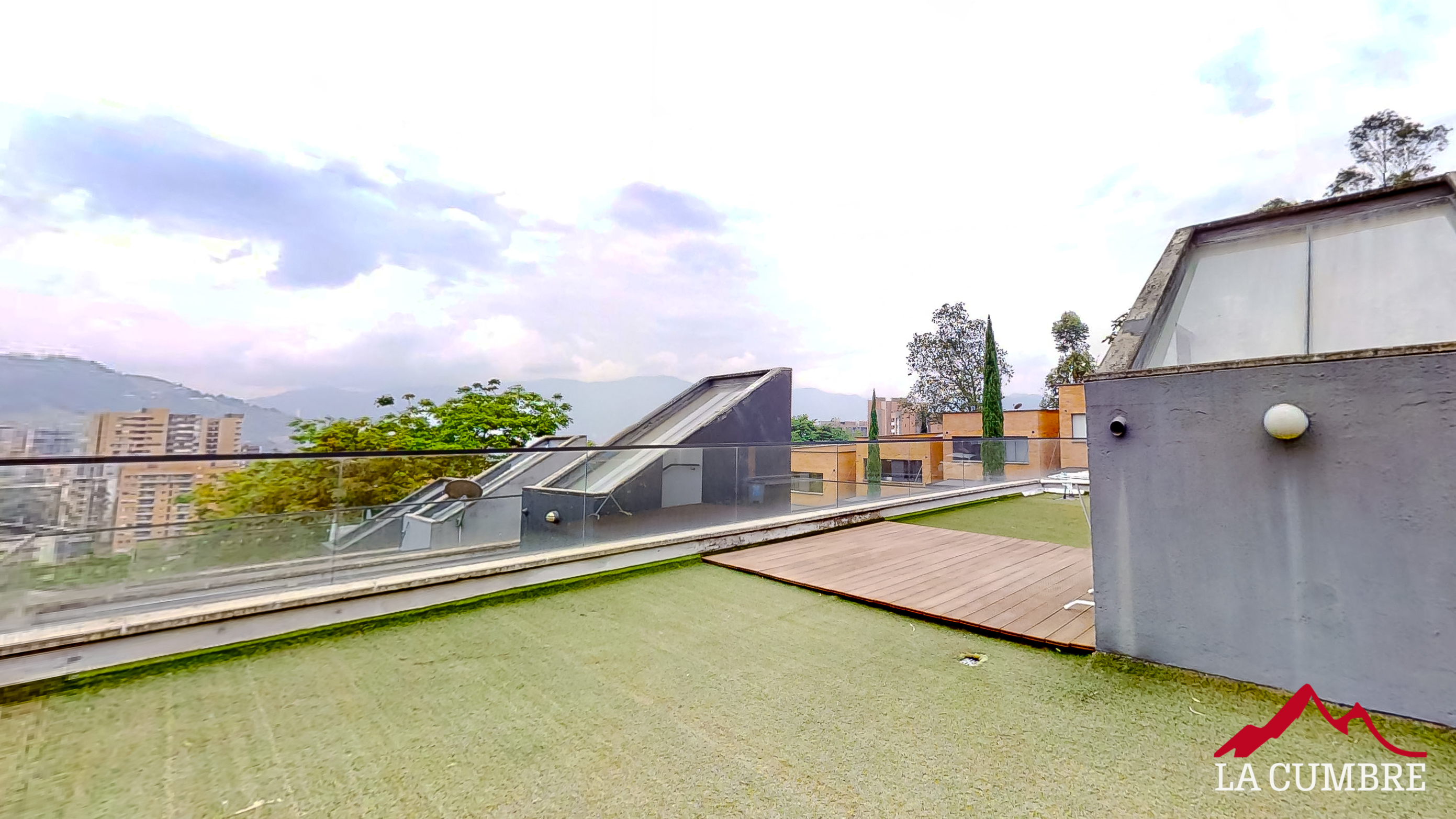 Casa de 4 alcobas en venta en Loma El Atravesado, Envigado, 179 m² · foto 14 de 15
