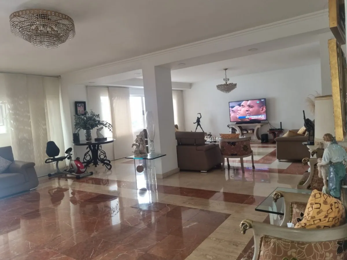 Apartamento de 3 alcobas en venta en Santa María De Los Ángeles, Medellín, 410 m² · foto 5 de 20