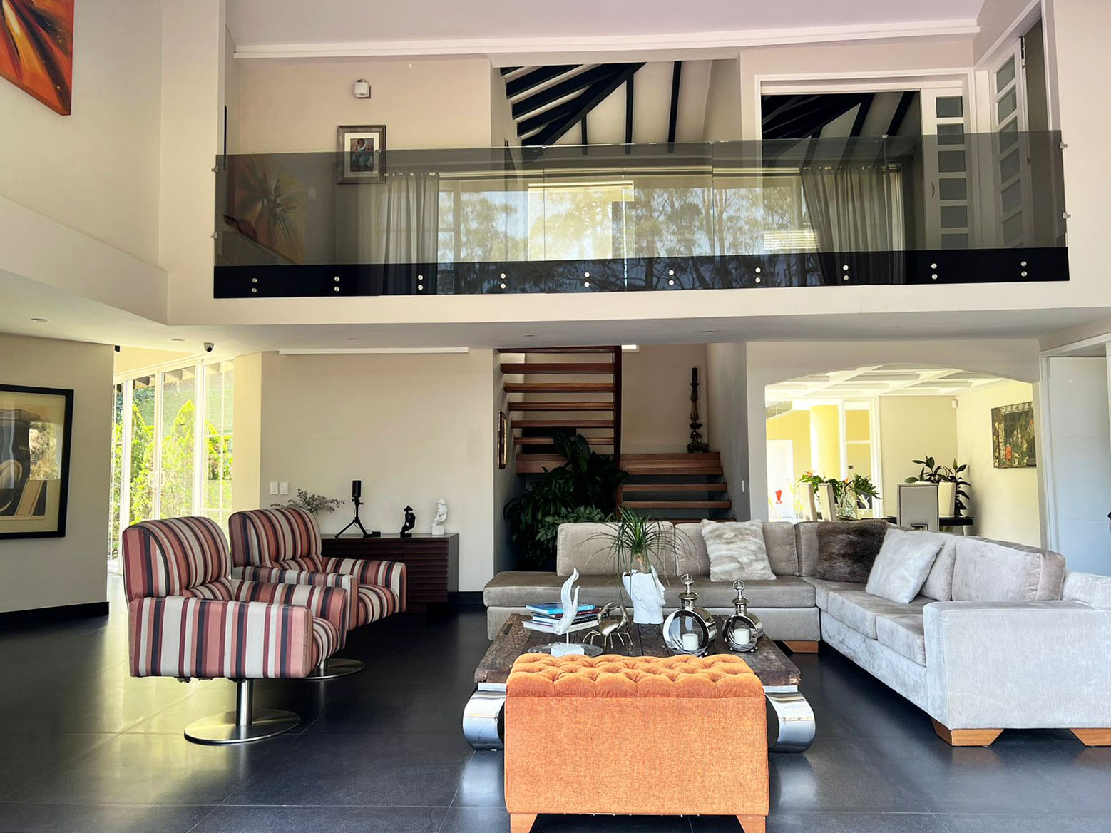 Casa de 3 alcobas en venta en Llano Grande, Rionegro, 495 m² · foto 2 de 19