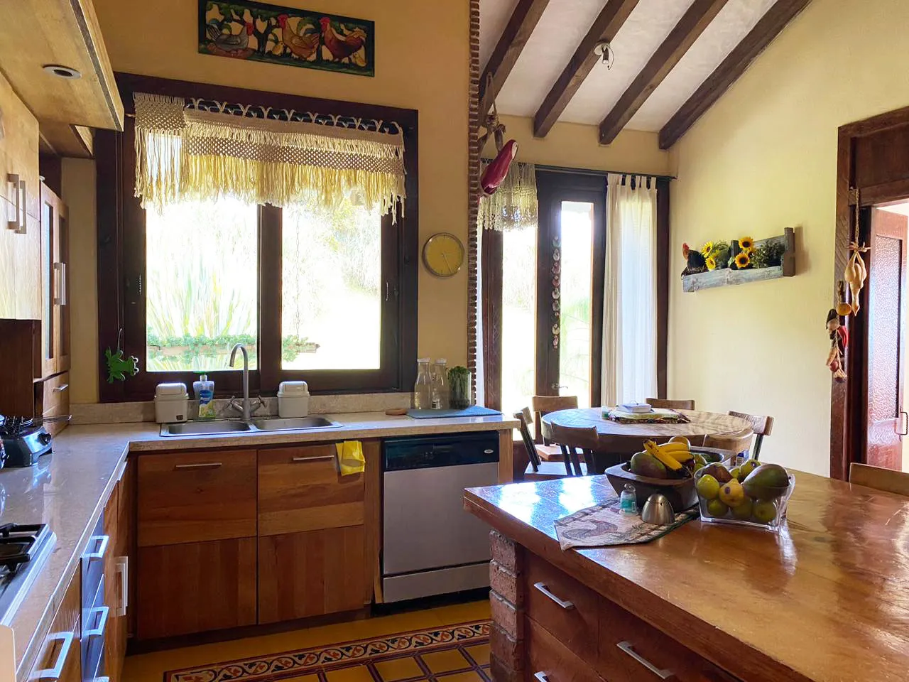 Casa de 3 alcobas en venta en Altos Del Poblado, Medellín, 529 m² · foto 8 de 20