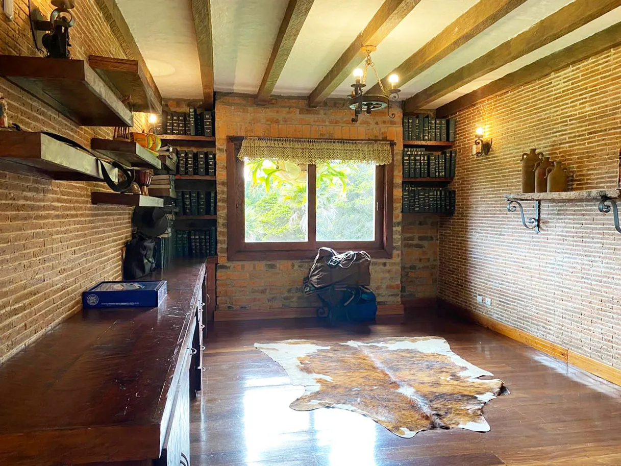 Casa de 3 alcobas en venta en Altos Del Poblado, Medellín, 529 m² · foto 9 de 20