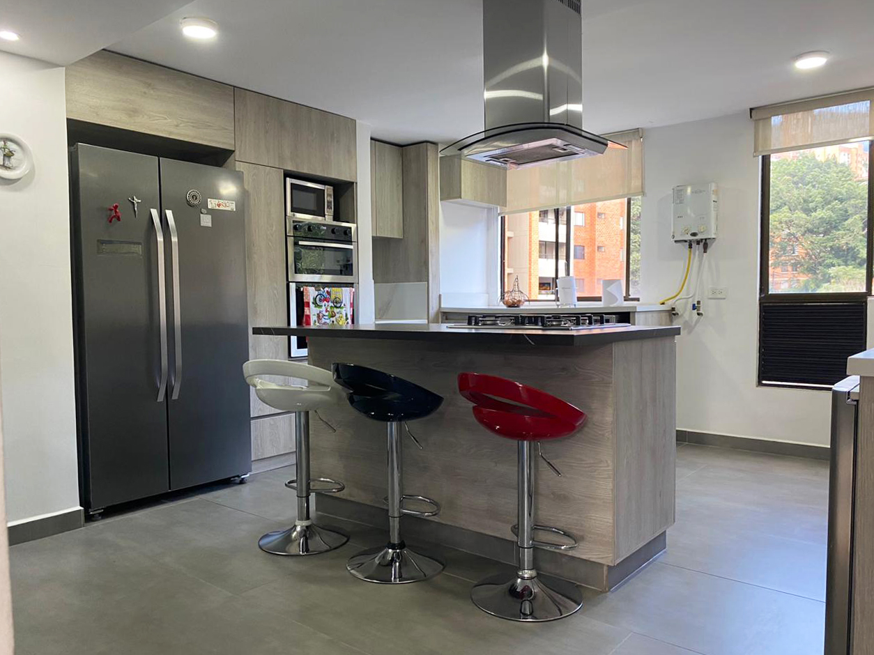 Apartamento de 3 alcobas en arriendo en El Diamante 2, Medellín, 129 m² · foto 11 de 20