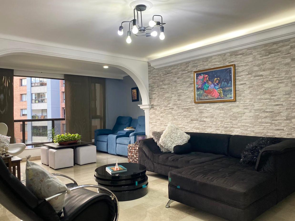 Apartamento de 3 alcobas en arriendo en El Diamante 2, Medellín, 129 m² · foto 3 de 20