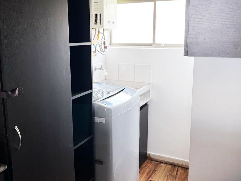 Apartamento de 2 alcobas en arriendo en Loma De Los Bernal, Medellín, 98 m² · foto 15 de 20