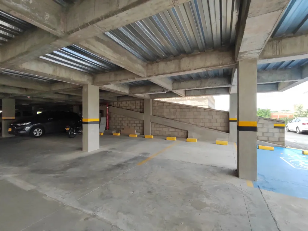 Apartamento en venta en Prados Del Este, Cúcuta · foto 12 de 12