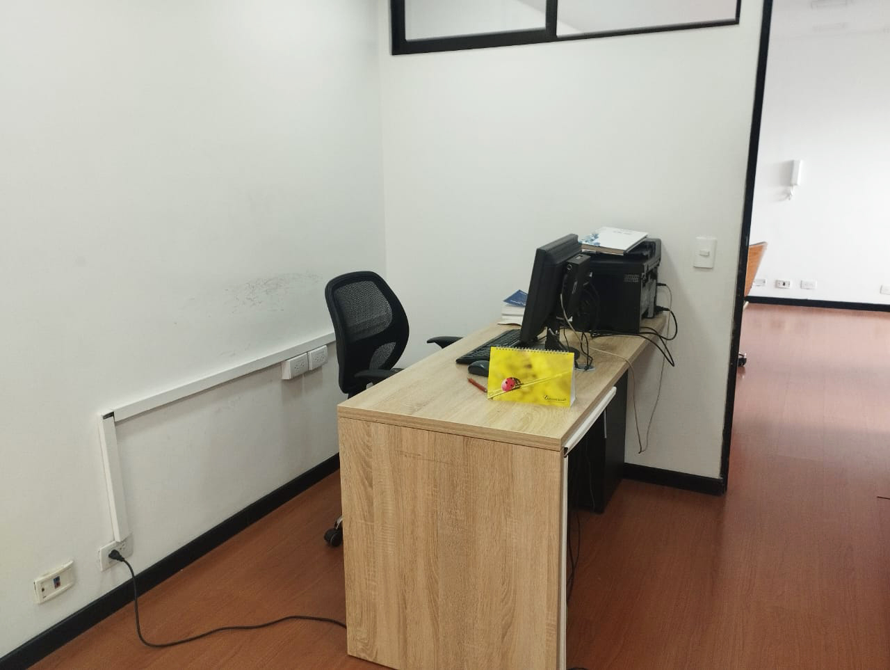 Oficina en arriendo en Transversal Inferior, Medellín, 62 m² · foto 10 de 15