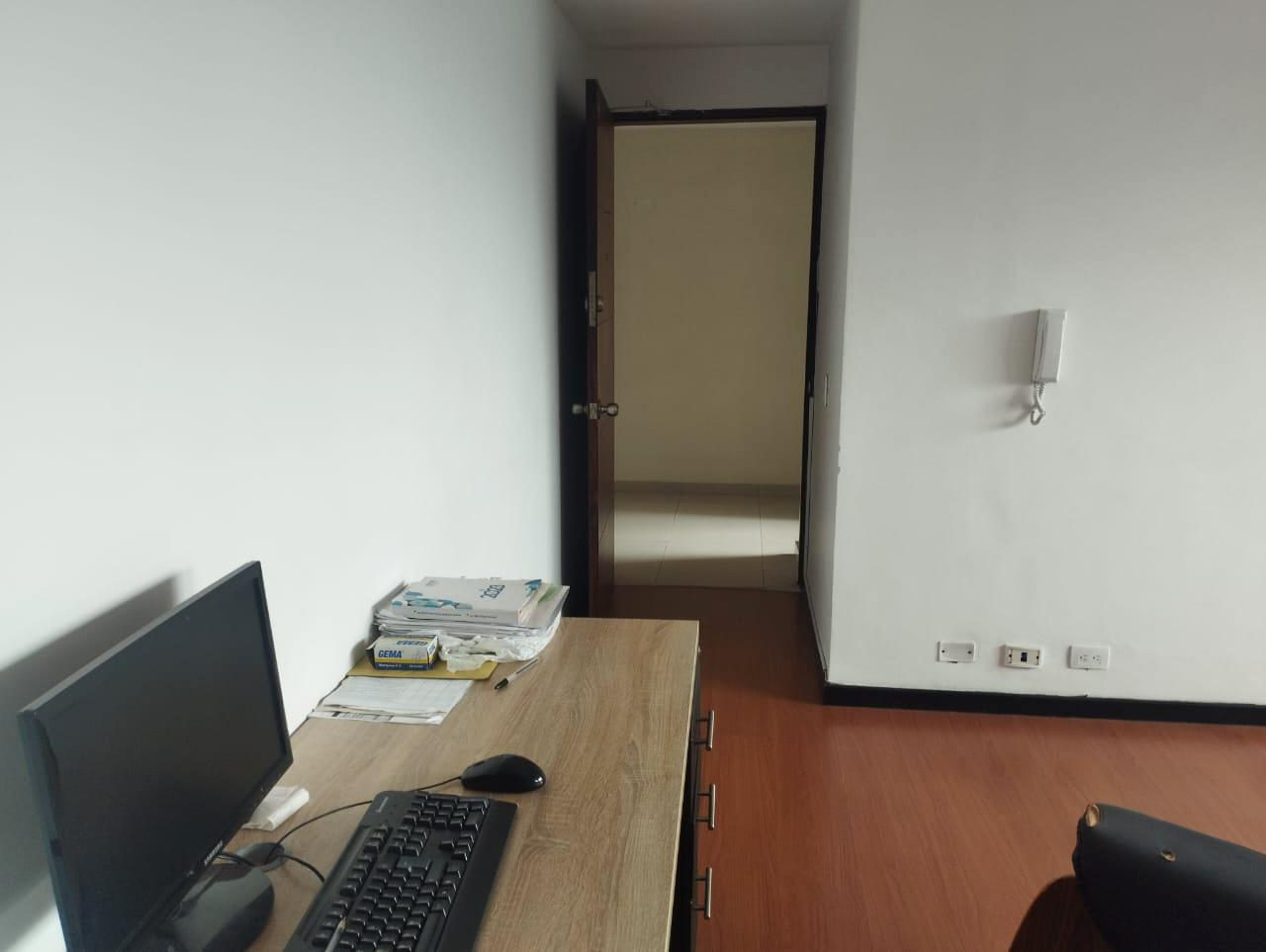 Oficina en arriendo en Transversal Inferior, Medellín, 62 m² · foto 3 de 15