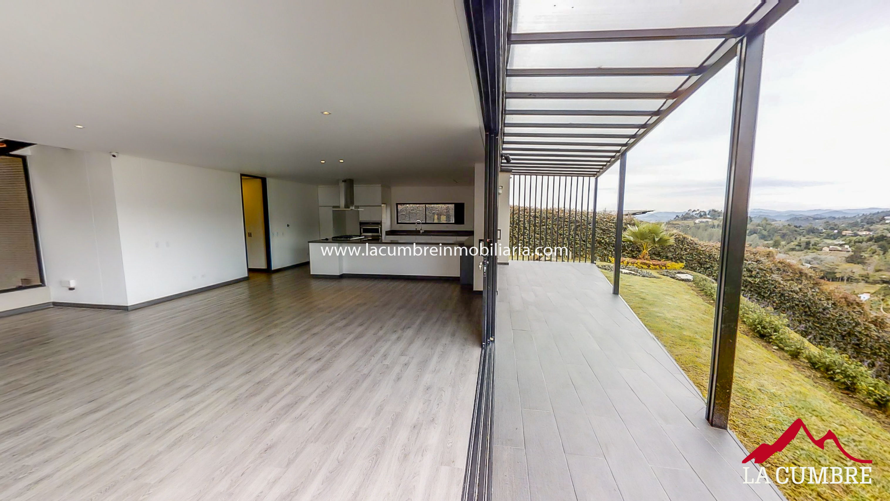 3BR House in Vía Las Palmas (360 m²) - 4
