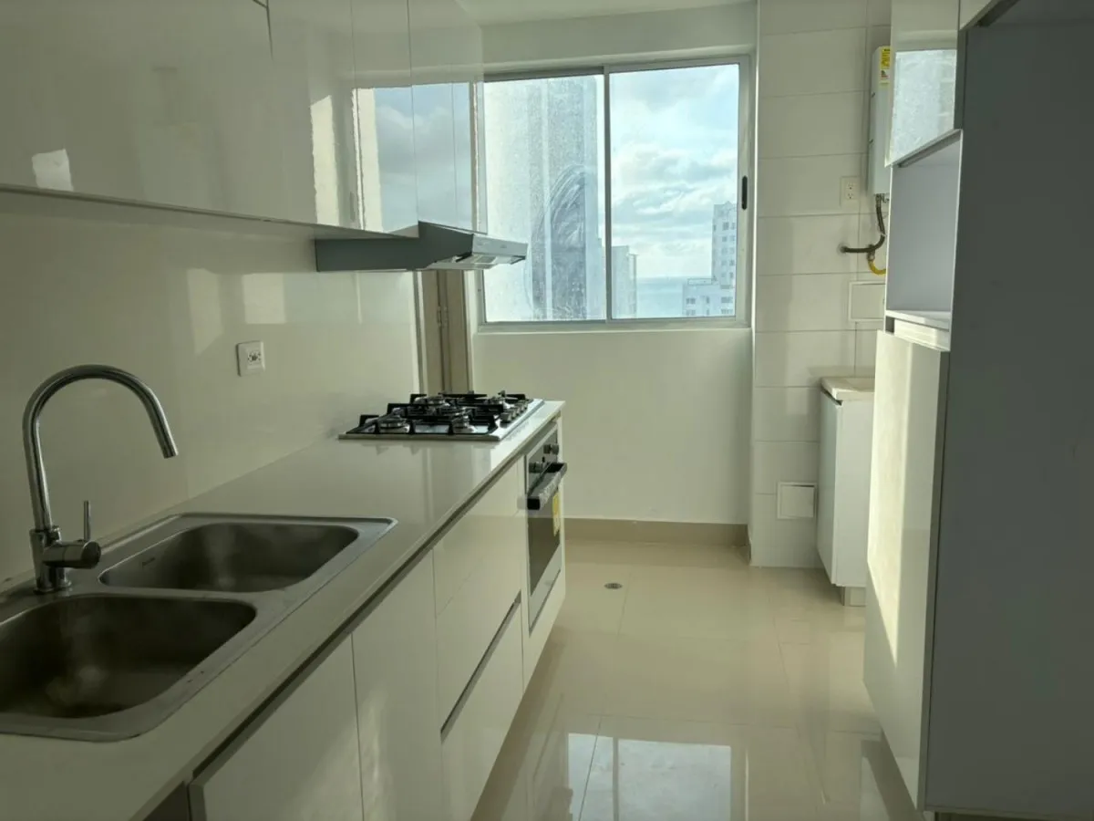 Apartamento en venta en Bocagrande, Cartagena · foto 2 de 16
