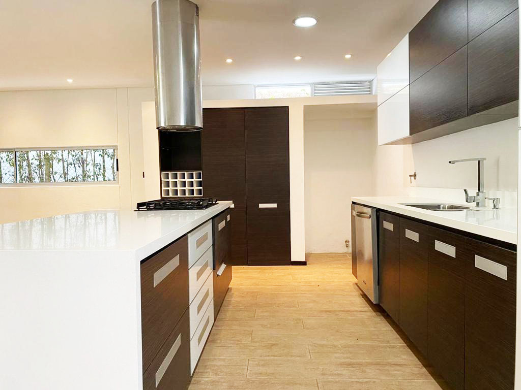 Casa de 3 alcobas en venta en El Retiro, 380 m² · foto 8 de 20