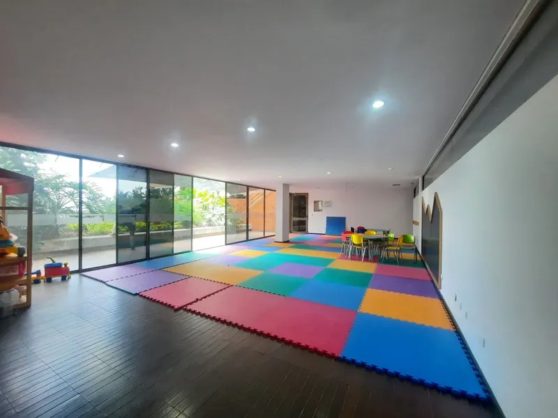 Apartamento de 3 alcobas en venta en El Poblado, Medellín, 86 m² · foto 19 de 20
