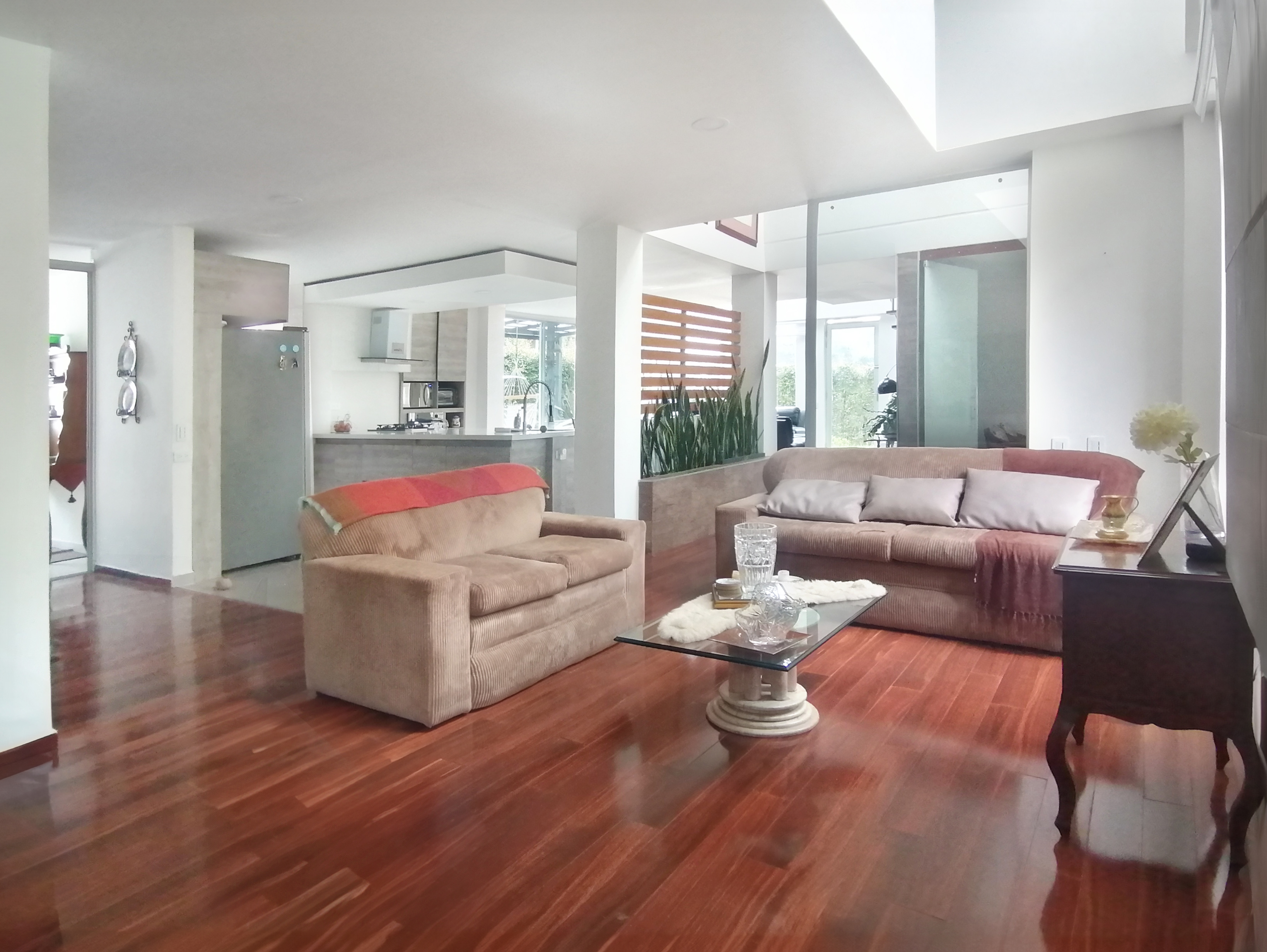 Casa de 7 alcobas en venta en Loma Del Escobero, El Retiro, 530 m² · foto 2 de 24