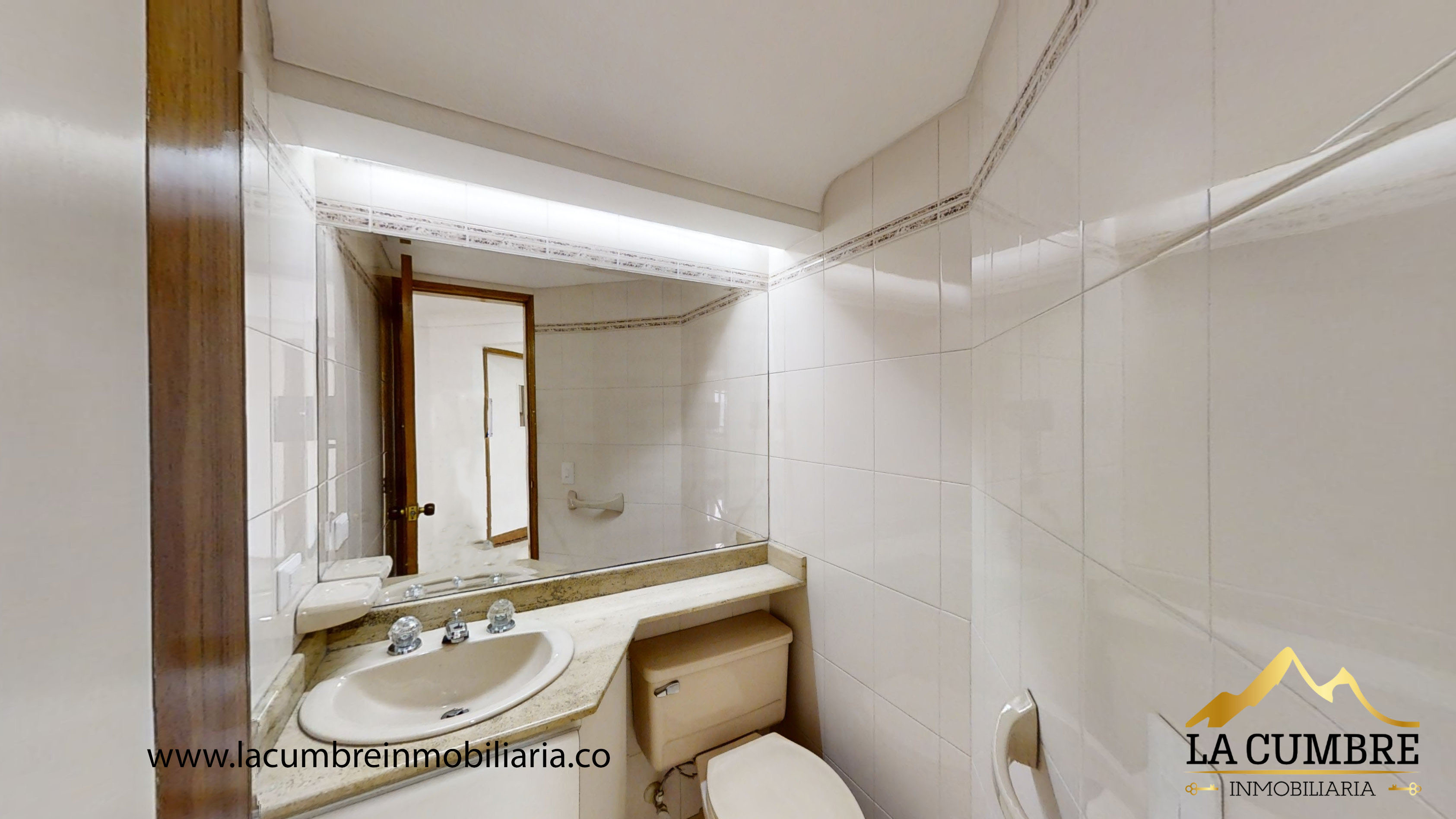 Apartamento de 3 alcobas en arriendo en Santa María De Los Ángeles, Medellín, 178 m² · foto 10 de 16