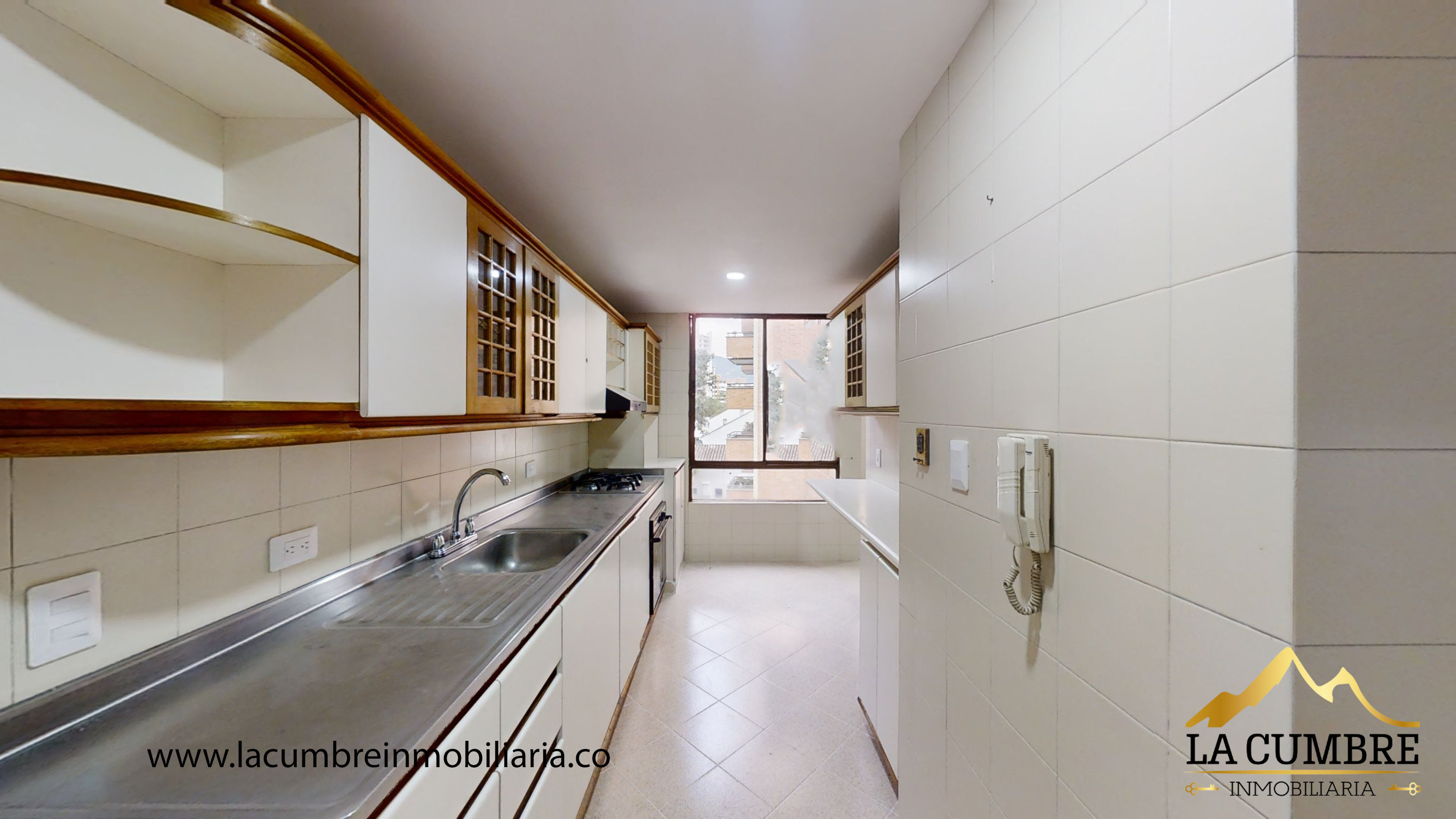 Apartamento de 3 alcobas en arriendo en Santa María De Los Ángeles, Medellín, 178 m² · foto 8 de 16