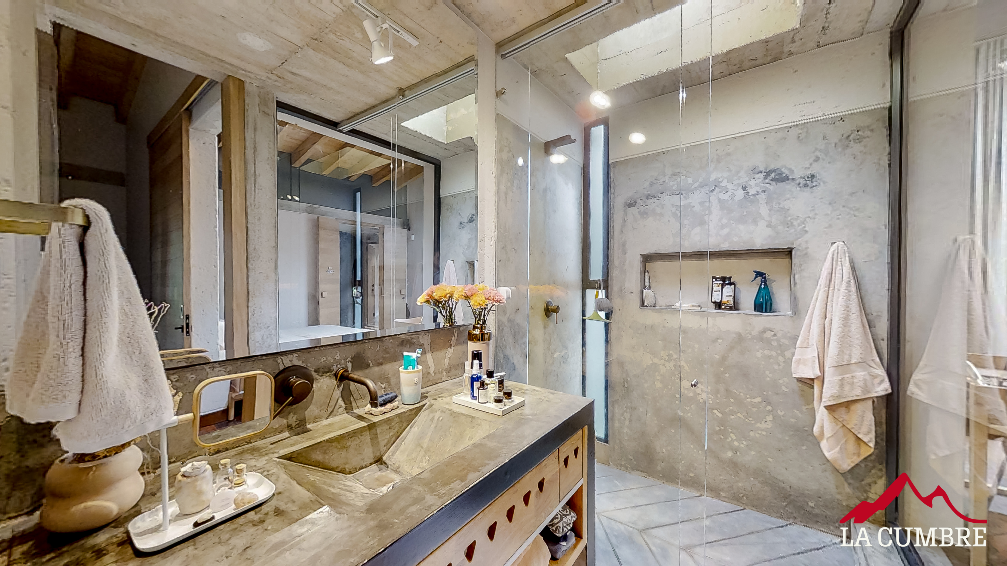 Casa de 3 alcobas en venta en Vía Las Palmas, Envigado, 480 m² · foto 8 de 14