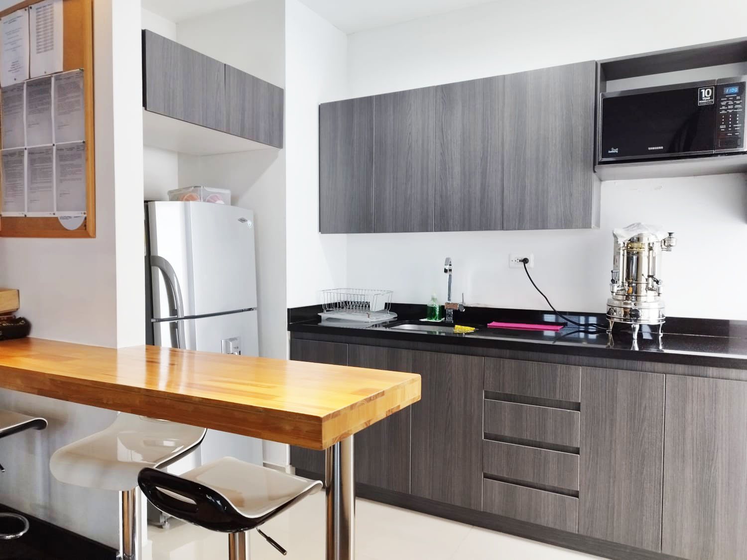 Oficina en arriendo en Las Lomas No.1, Medellín, 250 m² · foto 15 de 20