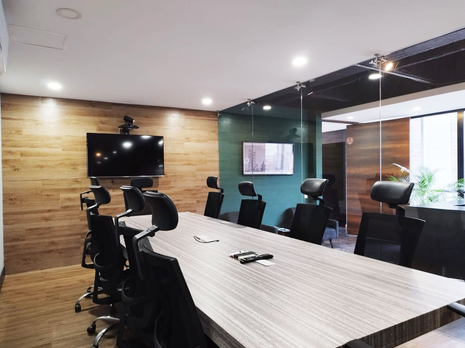 Oficina en arriendo en Las Lomas No.1, Medellín, 250 m² · foto 16 de 20