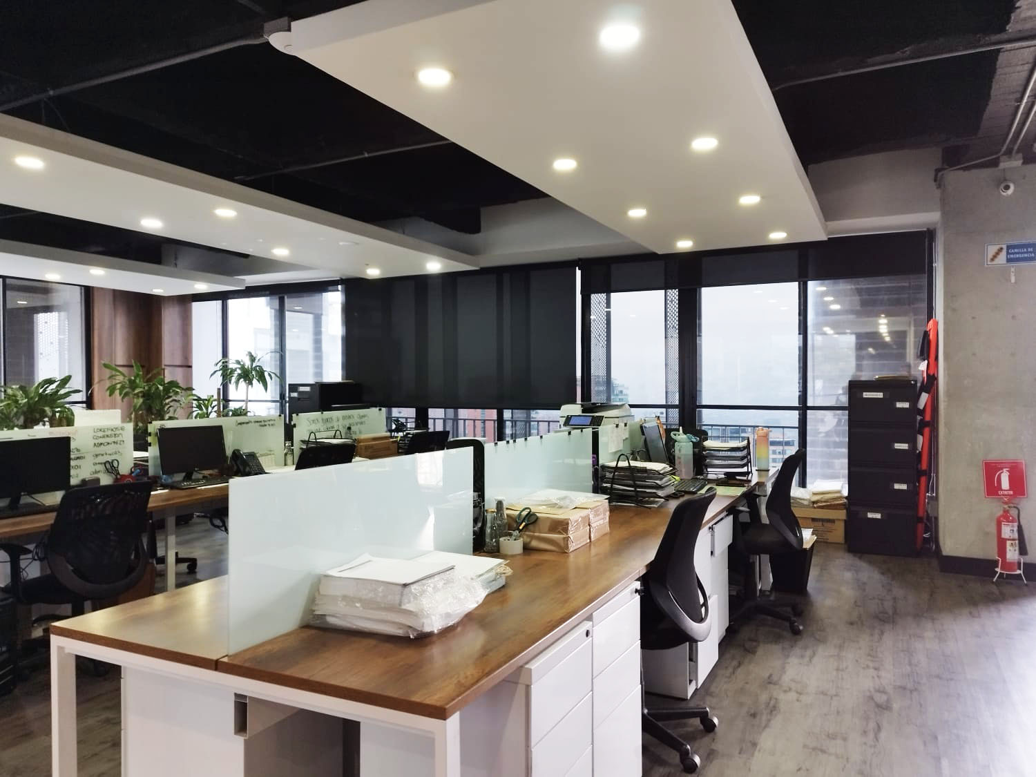 Oficina en arriendo en Las Lomas No.1, Medellín, 250 m² · foto 3 de 20