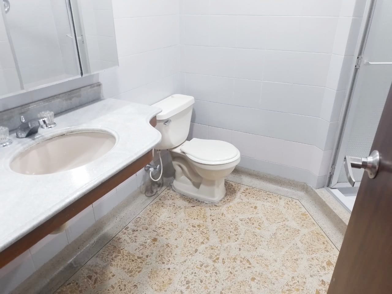 Apartamento de 4 alcobas en arriendo en Conquistadores, Medellín, 300 m² · foto 17 de 20