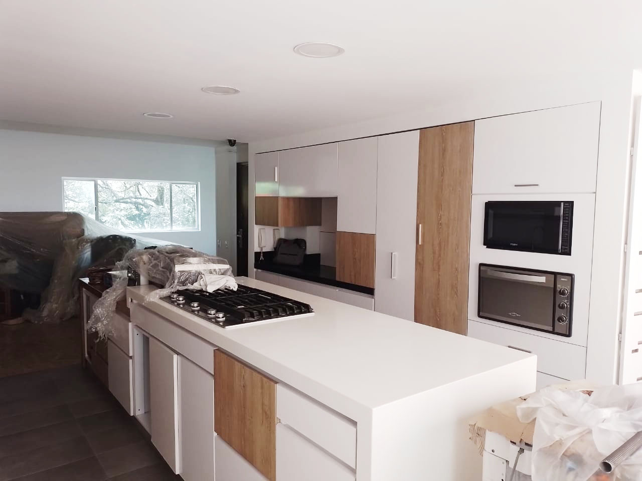 Apartamento de 4 alcobas en arriendo en Conquistadores, Medellín, 300 m² · foto 6 de 20
