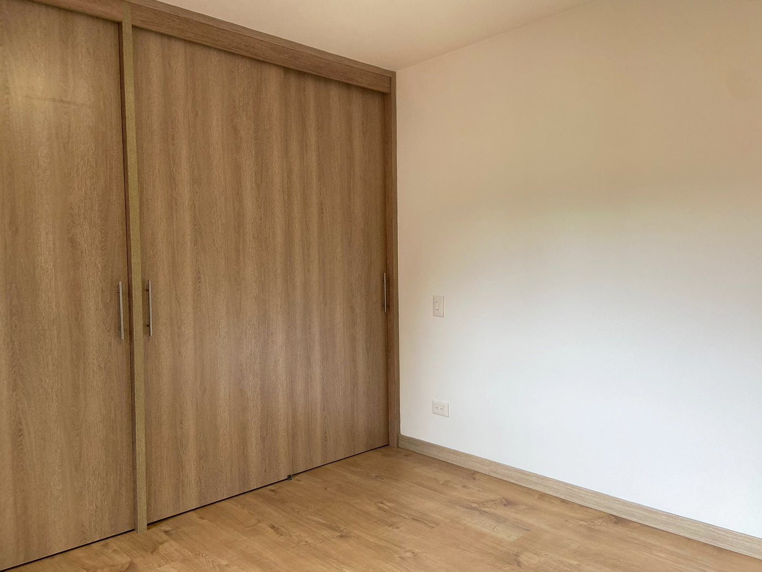Apartamento de 2 alcobas en venta en San Jose, Sabaneta, 70 m² · foto 10 de 19