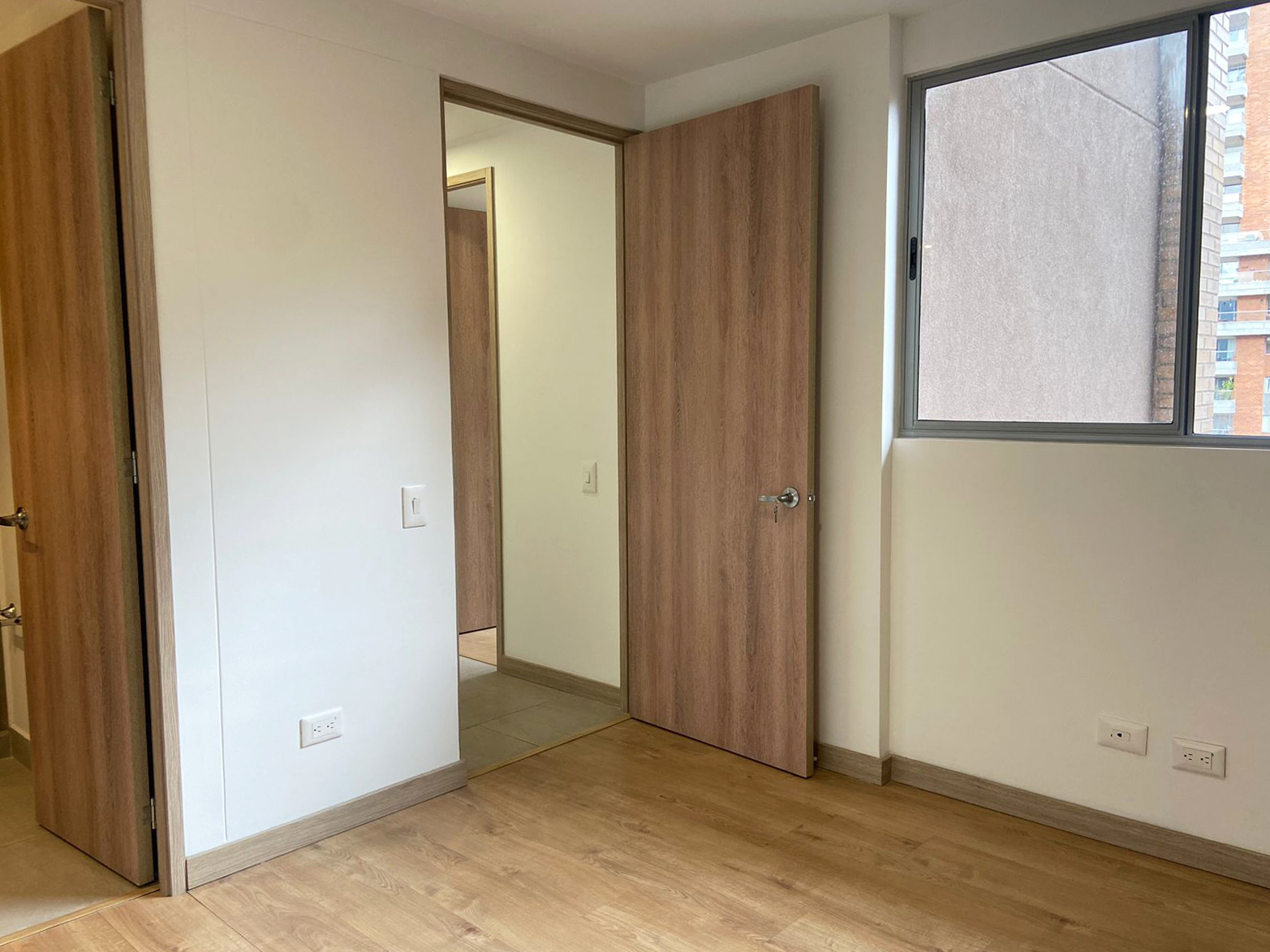 Apartamento de 2 alcobas en venta en San Jose, Sabaneta, 70 m² · foto 13 de 19