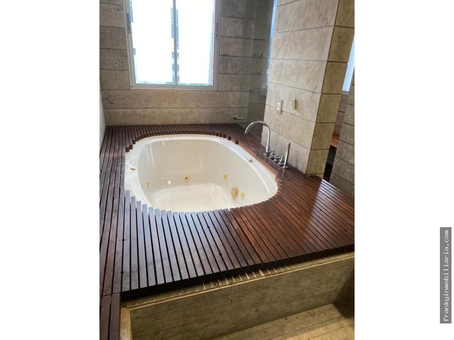 Apartamento de 3 alcobas en venta en Bellavista, Cali, 435 m² · foto 12 de 13