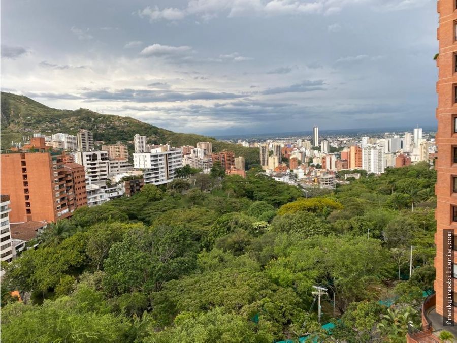 Apartamento de 3 alcobas en venta en Bellavista, Cali, 435 m² · foto 4 de 13