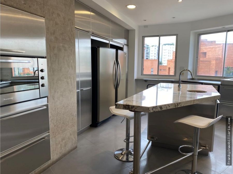 Apartamento de 3 alcobas en venta en Bellavista, Cali, 435 m² · foto 6 de 13