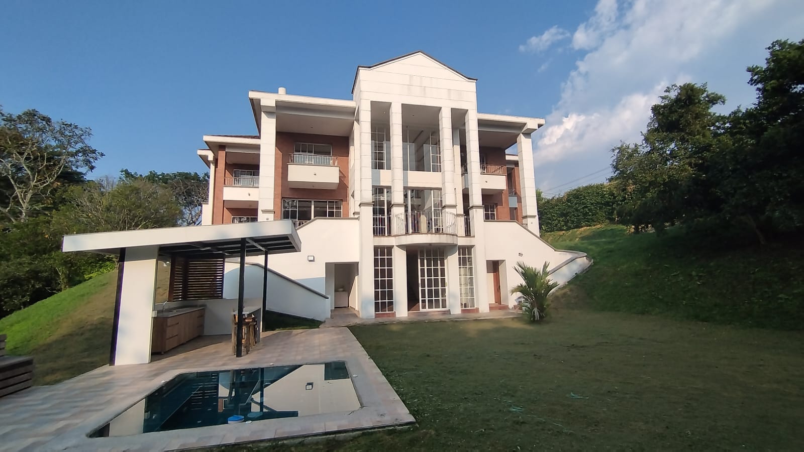 Casa en venta en Cerritos, Pereira · foto 2 de 22