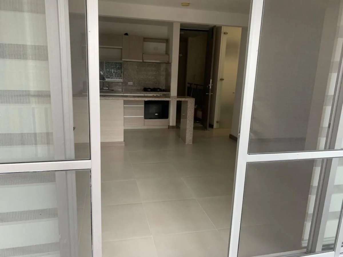 Apartamento de 3 alcobas en venta en Ricaurte, 72 m² · foto 6 de 24