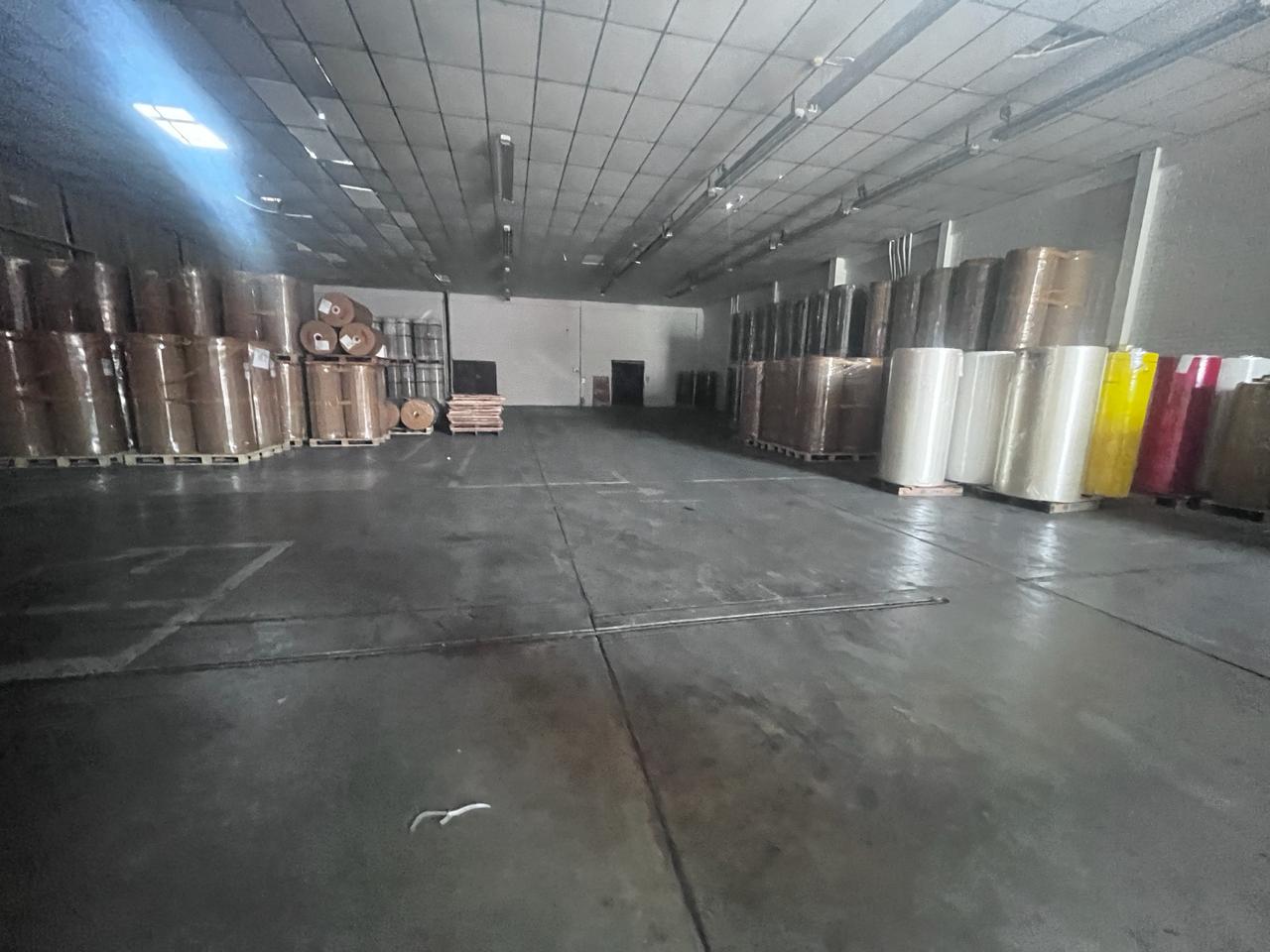 Bodega en venta en Santander, Cali, 1088 m² · foto 2 de 8