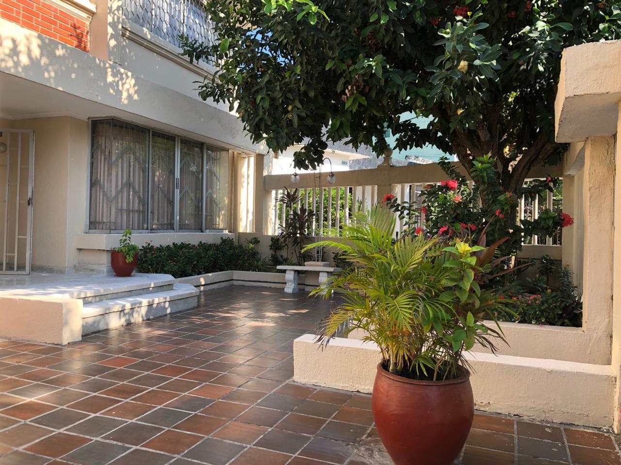 Casa en venta en Ciudad Jardin, Barranquilla · foto 2 de 16