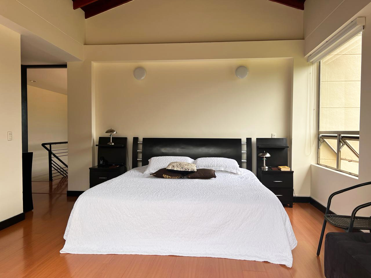 Casa de 3 alcobas en venta en Las Palmas, Envigado, 303 m² · foto 9 de 18