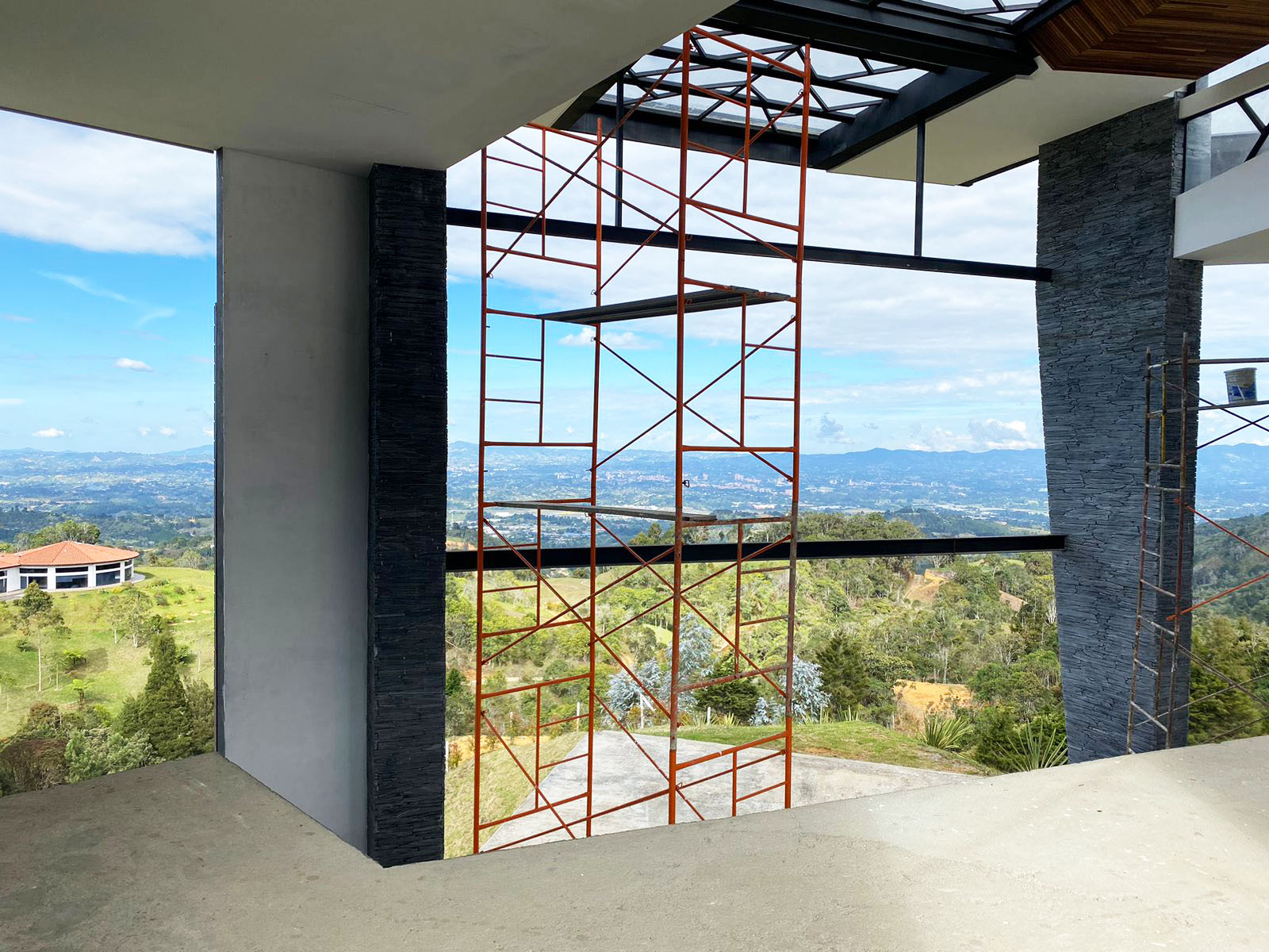 Casa de 3 alcobas en venta en Vía Las Palmas, Envigado, 1300 m² · foto 4 de 15